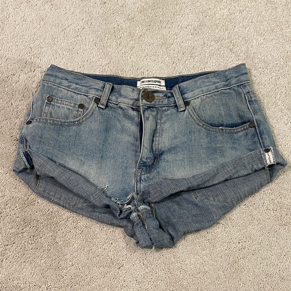 One Teaspoon Bandits Jean Shorts Size 26